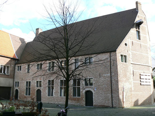 Mechelen Begijnenkerkhof 6