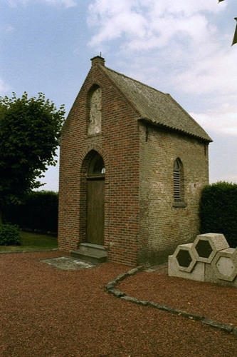 Sint-Laureins Kerkplein Kerkhof