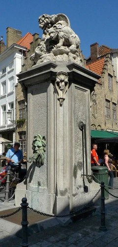 Brugge Eiermarkt zonder nummer Waterpomp