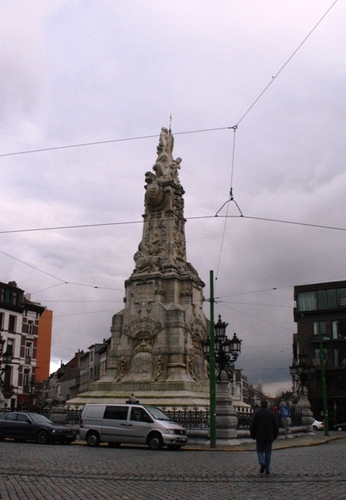 Antwerpen Marnixplaats monument
