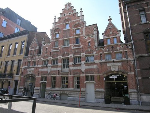 Antwerpen De Burburestraat 2A