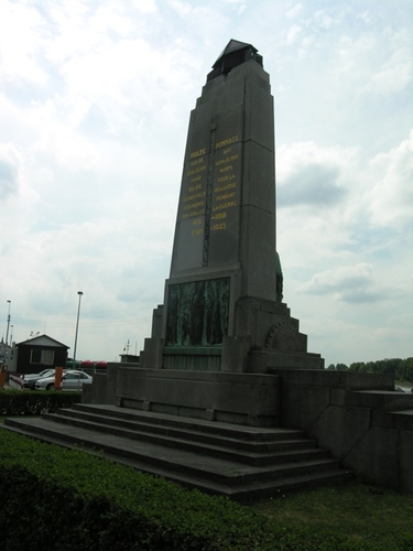 Antwerpen Tavernierkaai zonder nummer Monument voor de gesneuvelde zeelieden