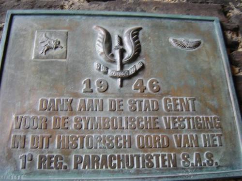 Sint-Veerleplein Gravensteen OM parachutisten