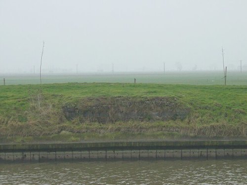 Stuivekenskerke: Ijzerdijk: Restanten Tervatebrug