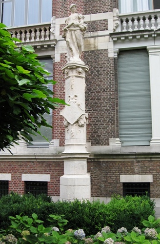 Antwerpen Generaal Capiaumontstraat 15, Velodroomstraat 17