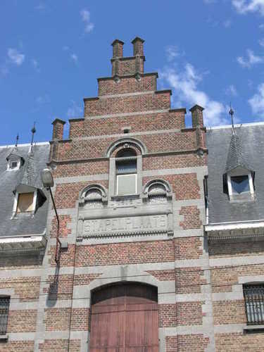 Mechelen Rode-Kruisplein 1-4, 2, 3 en 6