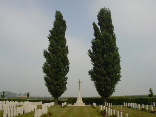 Zillebeke: Spoilbank Cemetery: Cross of Sacrifice
