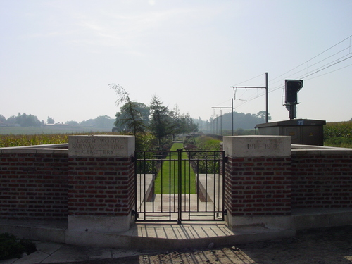 Zillebeke: Larch Wood Cemetery: toegang