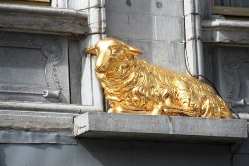Mechelen IJzerenleen straatbeeld Het Gulden Schaap