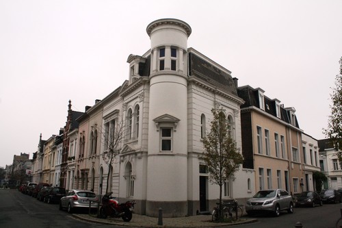 Antwerpen Tweelingenstraat 1 hoek Dolfijnstraat