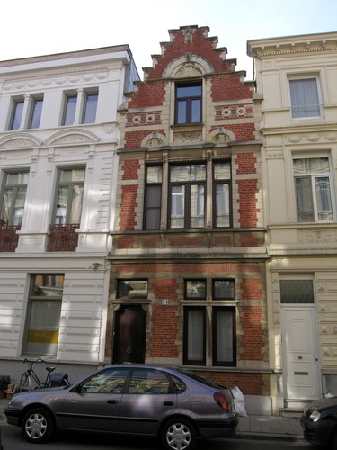 Antwerpen Dolfijnstraat 74 frontaal