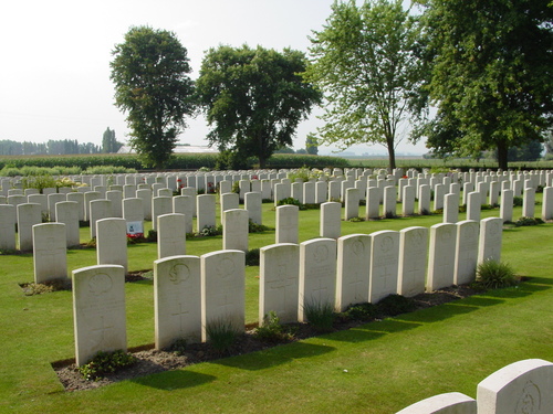 Vlamertinge: Vlamertinghe New Military Cemetery