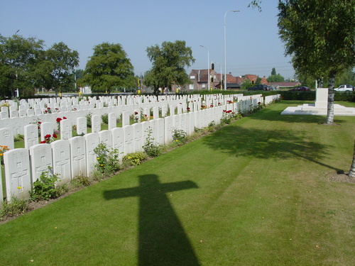 Vlamertinge: Brandhoek Military Cemetery