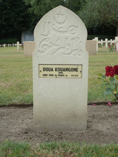 Zulte Dorpsstraat zonder nummer Machelen-aan-de-Leie, Franse militaire begraafplaats