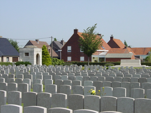 Vlamertinge: Brandhoek New Military Cemetery No 3: Stone of Remembrance