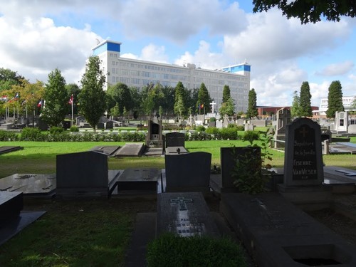 Heverlee Begraafplaats Nieuwe Kerkhofdreef west
