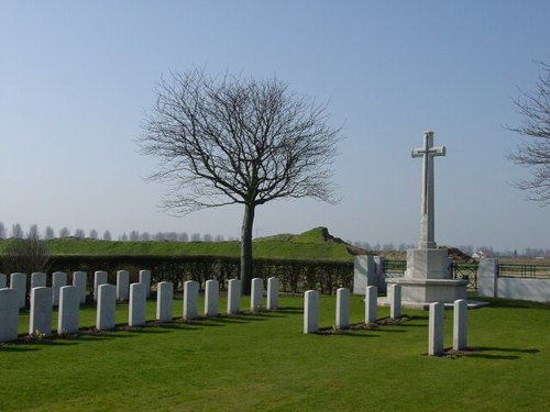 Sint-Jan: Track X Cemetery: Cross of Sacrifice
