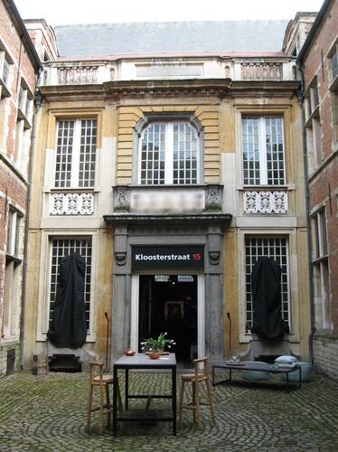 Antwerpen Kloosterstraat 15 binnenplaats