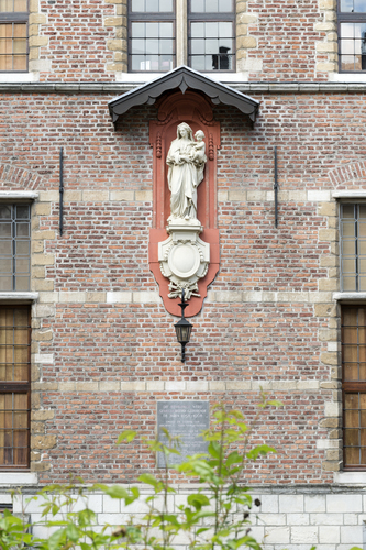 Antwerpen Lange Nieuwstraat 3 Mariabeeld