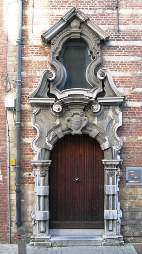 Antwerpen Oude Waag 6 poortje