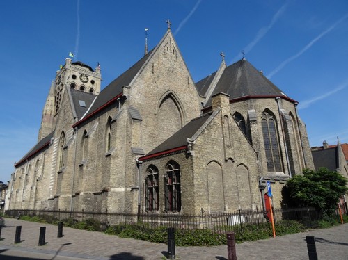 Veurne Sint-Niklaasplaats zonder nummer Zuidoostzijde van de Sint-Niklaaskerk