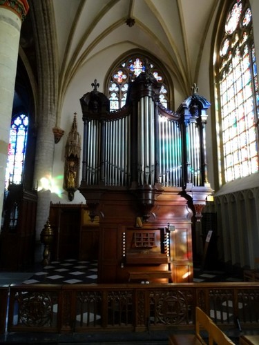 Sint-Truiden Grote Markt 67 Onze-Lieve-Vrouw Hemelvaartkerk orgel klein