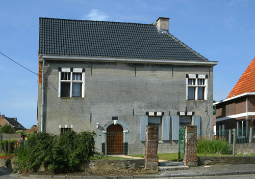 Roosdaal Kerkhofstraat 1