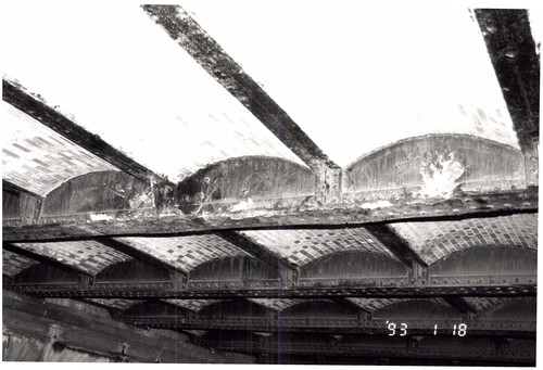 Graaf de Smet de Naeyerbruggen en draaibrug over de Demeysluis