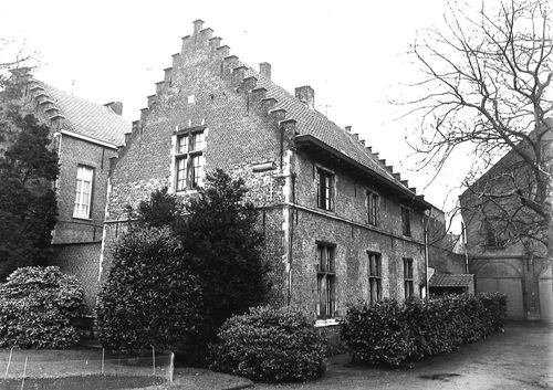 Sint-Niklaas Walburgstraat 37-39