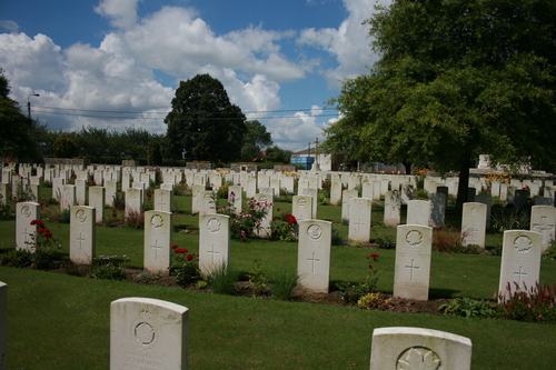 Dickebusch New Military Cemetery
